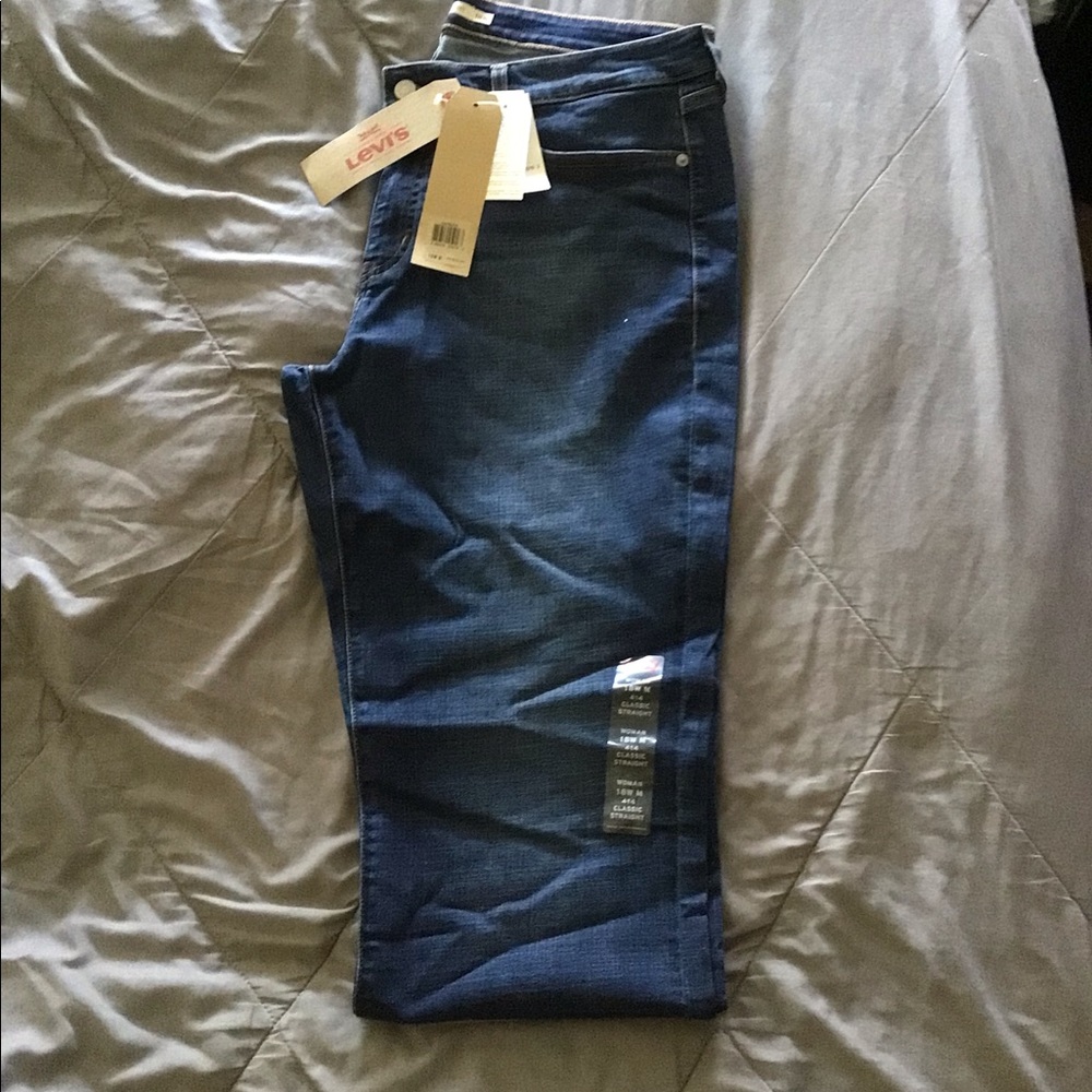 Levi’s Classic Straight Denim Jeans
